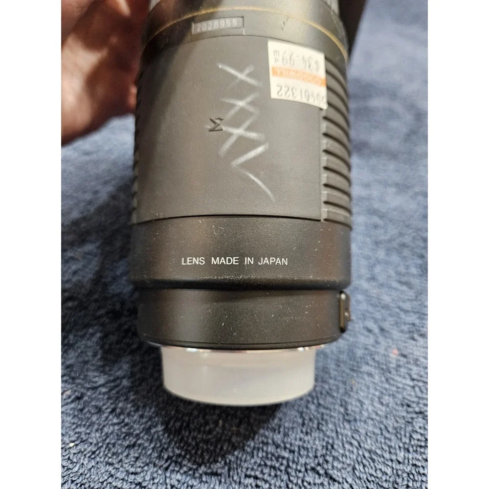 Vintage Sigma Auto Focus SAF APO 75-300mm 1:4 - 5.6 ZOOM Lens Japan With Case